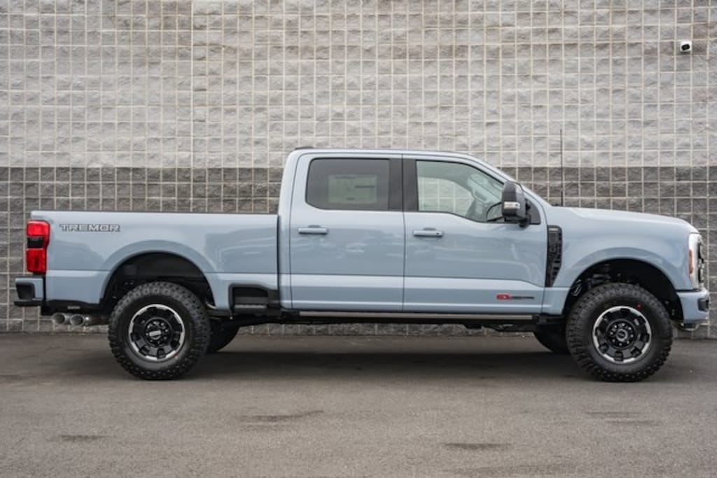 New 2026 Ford F-350 Lariat Truck Crew Cab