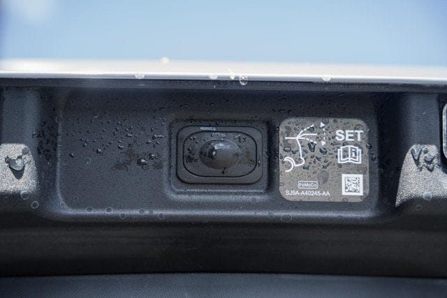 2025 Ford Mustang Mach-E GT - Photo 18