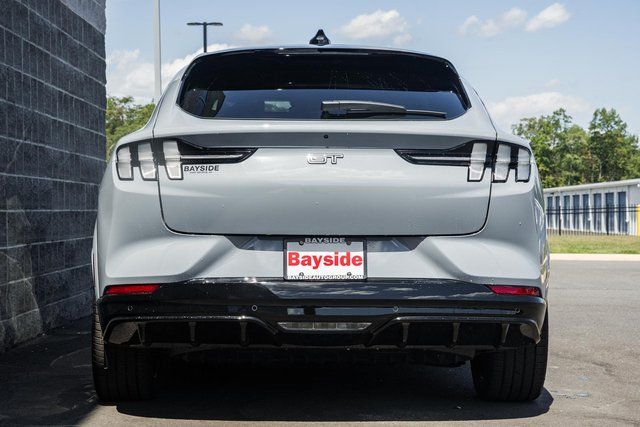 2025 Ford Mustang Mach-E GT - Photo 8