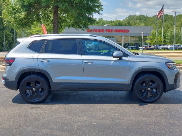2025 Volkswagen Taos SEL - Photo 28