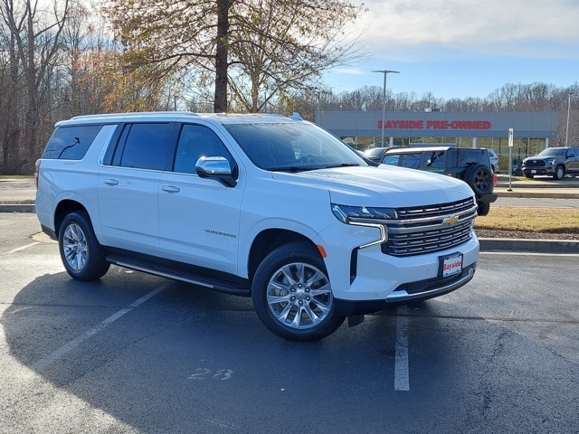 2024 Chevrolet Suburban Premier's photo