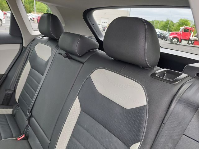 2025 Volkswagen Taos SEL - Photo 29