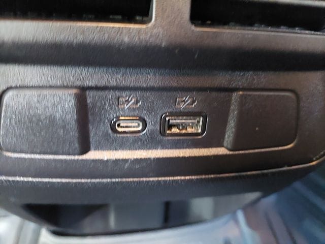 2025 Chevrolet Colorado ZR2 - Photo 28