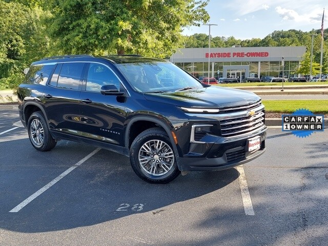 2024 Chevrolet Traverse 1LT photo 2