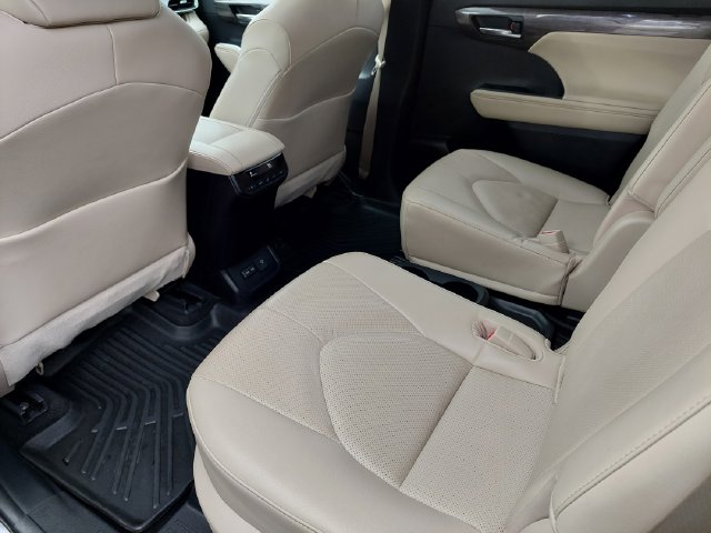 2023 Toyota Highlander Limited - Photo 40