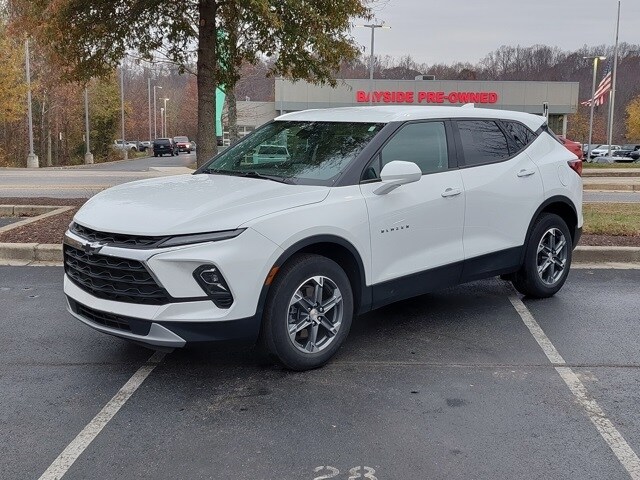 2023 Chevrolet Blazer 2LT photo 3