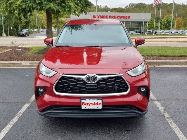 2023 Toyota Highlander LE photo 2