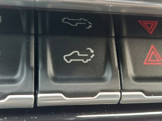 2023 Chevrolet Silverado 1500 LTZ - Photo 28