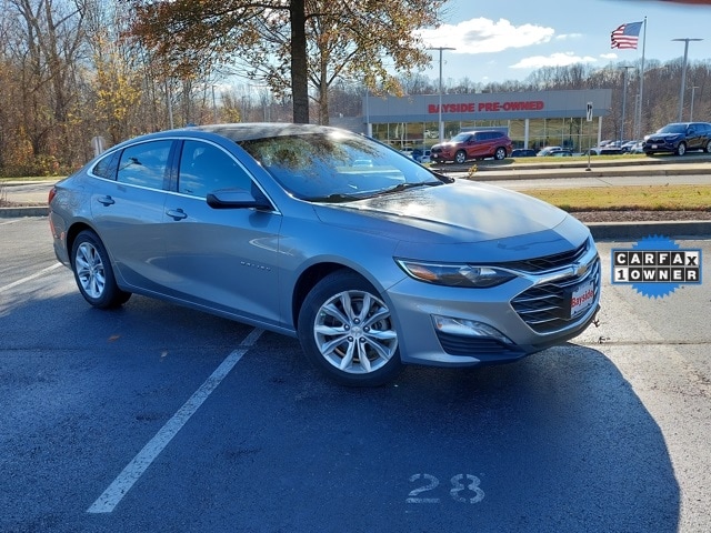 2023 Chevrolet Malibu 1LT photo 2