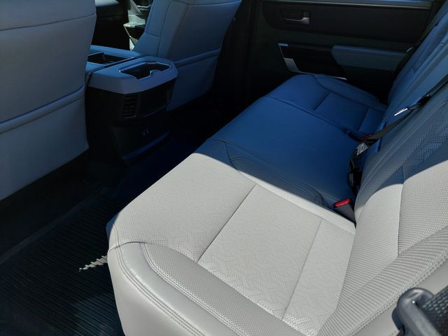 2025 Toyota Tundra Limited - Photo 31