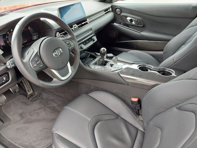 2025 Toyota Supra 3.0 photo 5