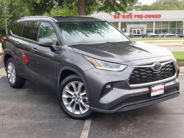 2023 Toyota Highlander Limited - Photo 2