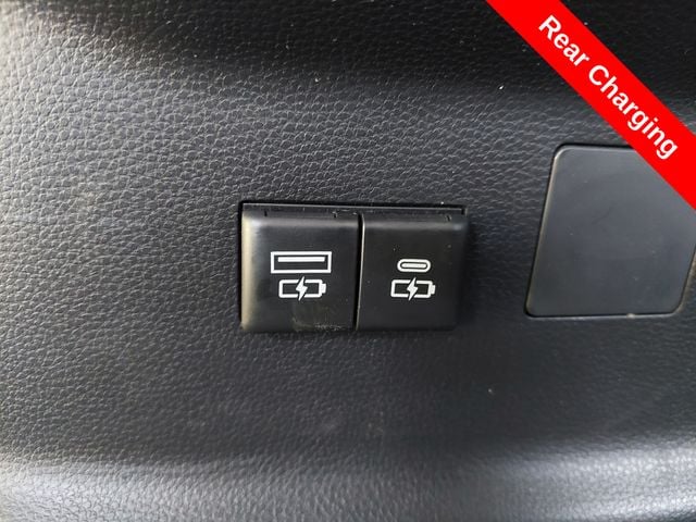 2025 Toyota Tundra Limited - Photo 23