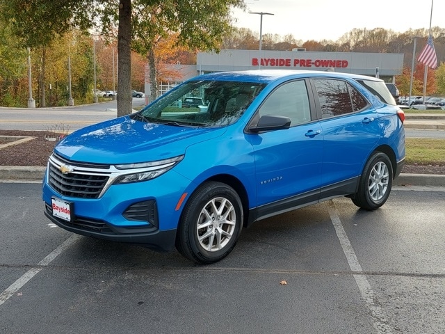 2024 Chevrolet Equinox LS photo 2