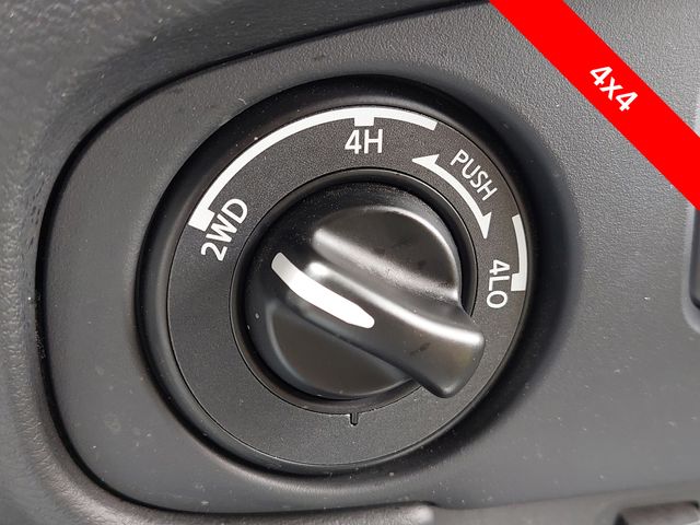 2024 Nissan Frontier SV - Photo 16