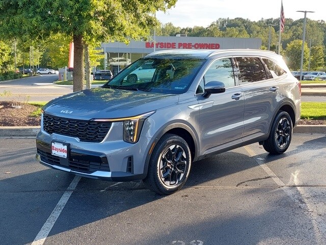 2024 Kia Sorento S photo 3