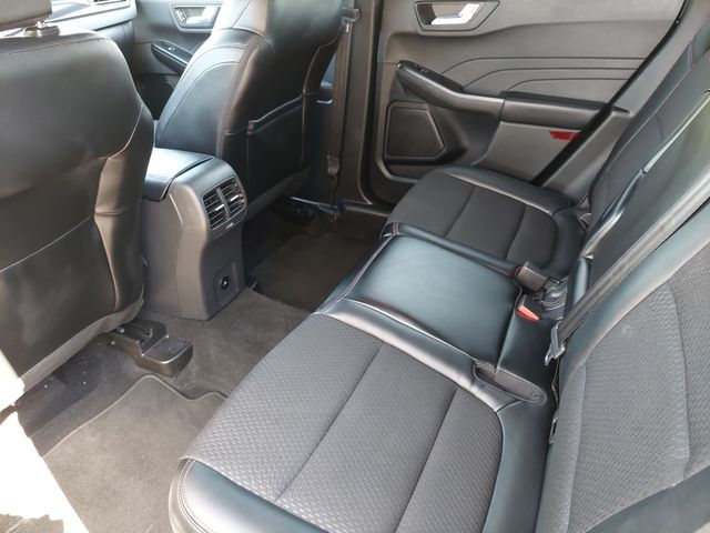2025 Ford Escape ST-Line - Photo 27