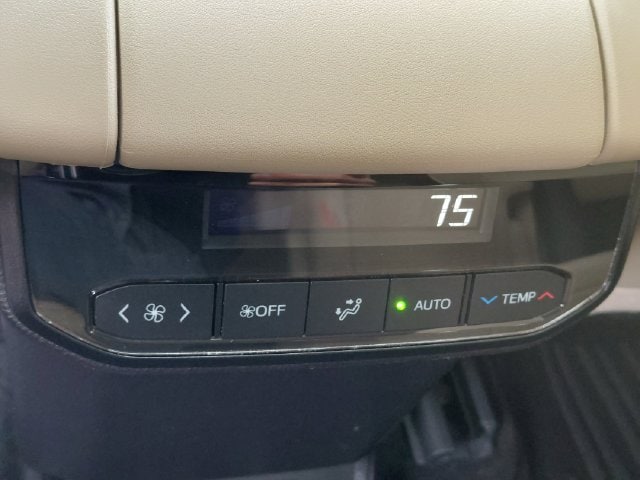 2023 Toyota Highlander Limited - Photo 32
