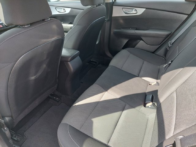 2023 Kia Forte LXS - Photo 25