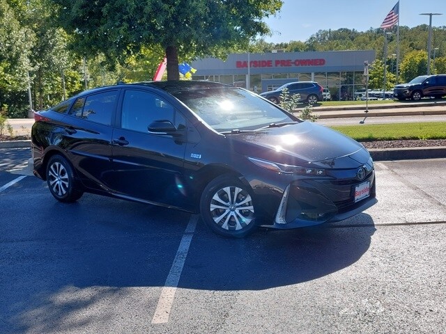 2022 Toyota Prius Prime LE photo 2