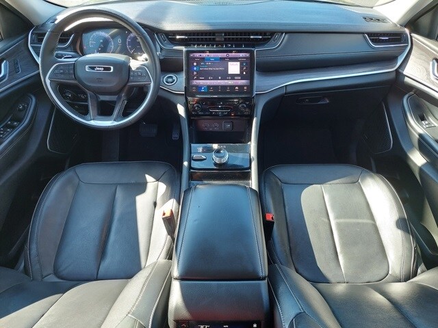 2022 Jeep Grand Cherokee Limited photo 3