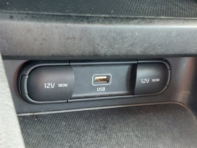 2023 Kia Forte LXS - Photo 16