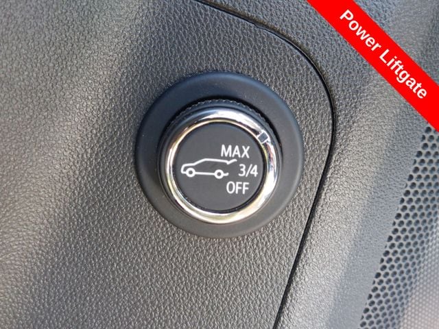 2023 GMC Acadia AT4 - Photo 17