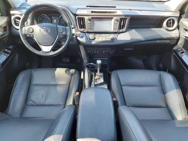 2018 Toyota RAV4 Hybrid Limited photo 3