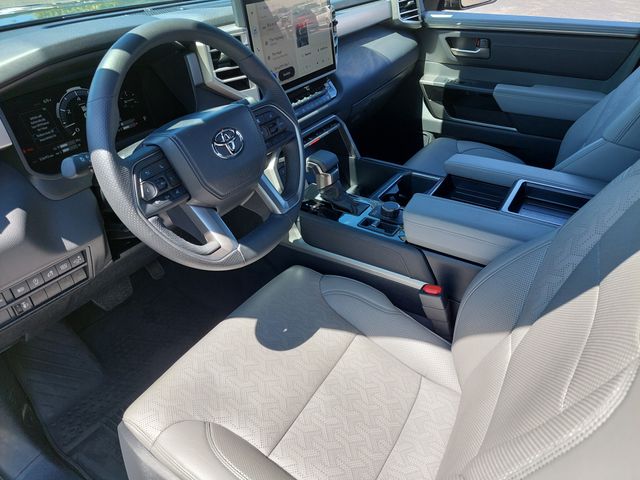 2025 Toyota Tundra Limited - Photo 9