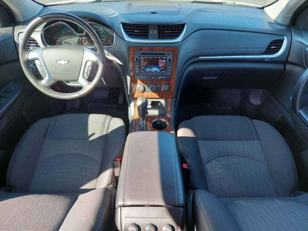 Used 2014 Chevrolet Traverse LT SUV