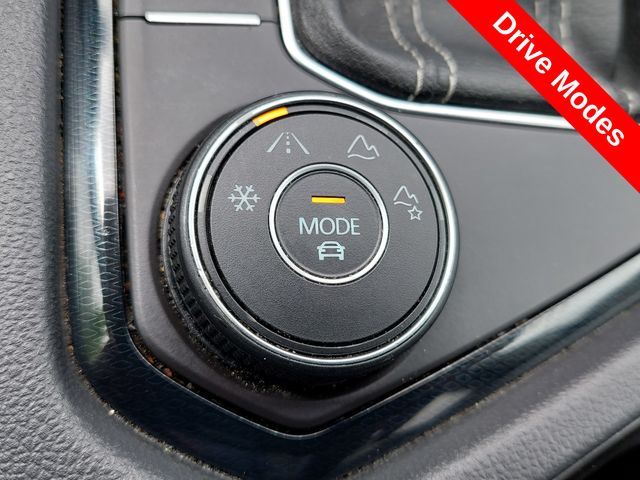 2025 Volkswagen Taos SEL - Photo 16