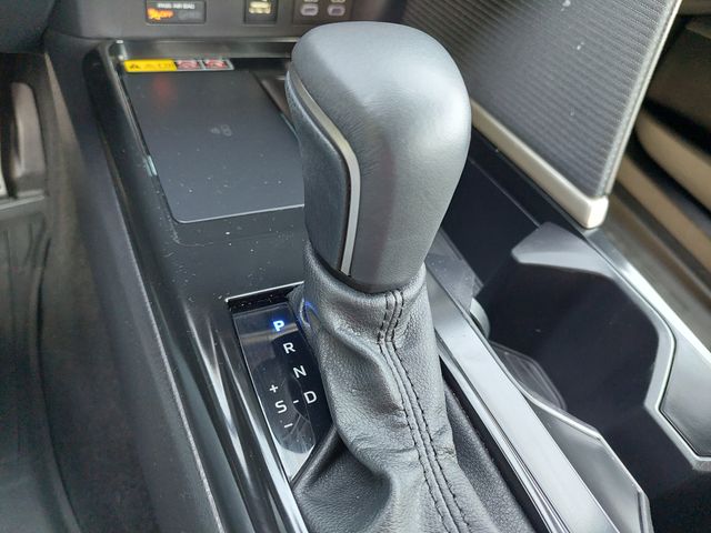 2025 Toyota Camry SE - Photo 36