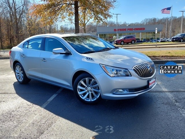 2016 Buick LaCrosse Leather photo 2