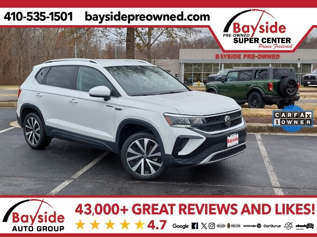 2024 Volkswagen Taos SE's photo