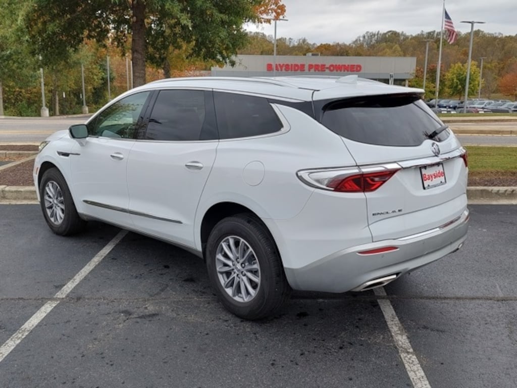 Used 2023 Buick Enclave Essence SUV