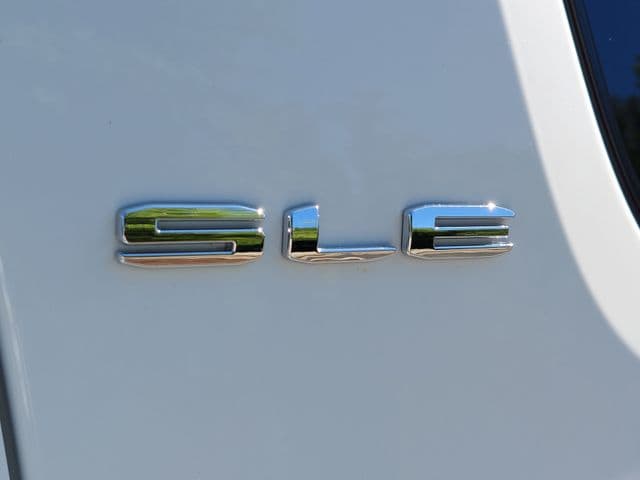 2023 GMC Acadia SLE - Photo 40