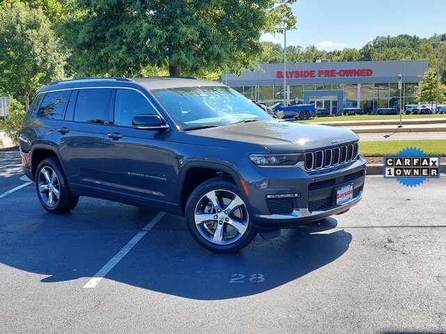 2022 Jeep Grand Cherokee Limited photo 2