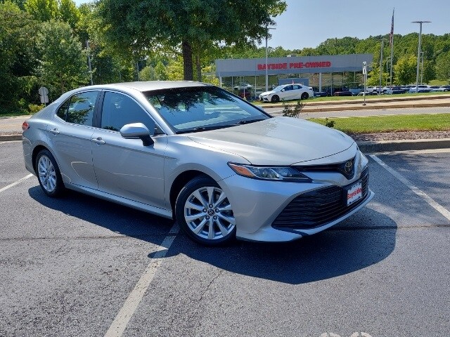 Used 2018 Toyota Camry LE with VIN 4T1B11HK6JU534630 for sale in King George, VA