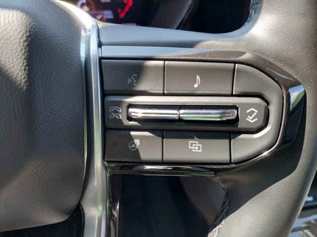 2025 Chevrolet Colorado ZR2 - Photo 34