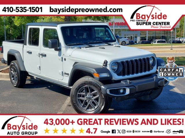 2025 Jeep Gladiator Sport S Auto's photo