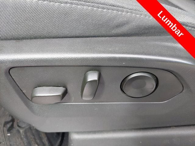 2023 Chevrolet Silverado 1500 LT - Photo 17