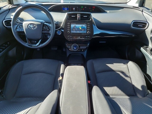 2022 Toyota Prius Prime LE photo 3