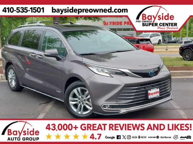 2021 Toyota Sienna Limited 7-Passenger Hybrid FWD's photo