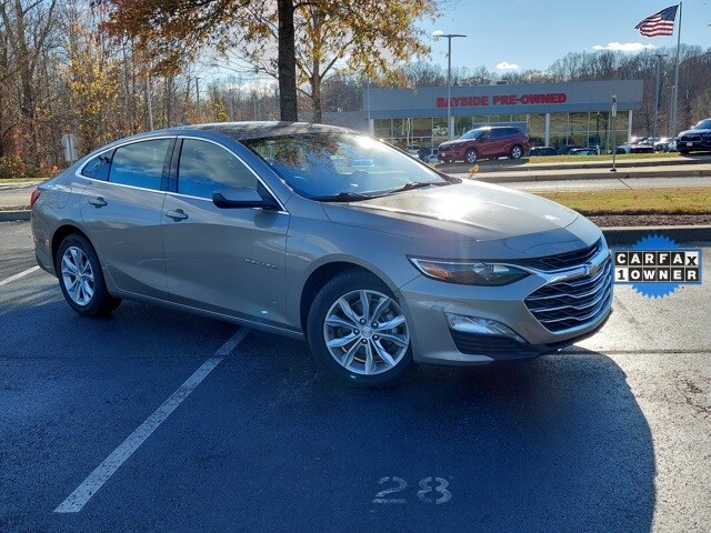 2023 Chevrolet Malibu 1LT photo 2