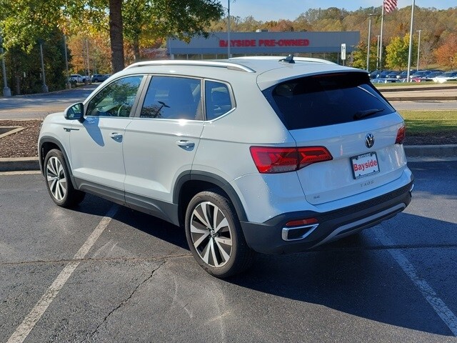 2024 Volkswagen Taos SE photo 4