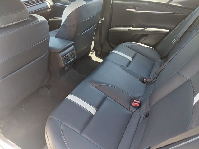 2025 Toyota Camry SE - Photo 32