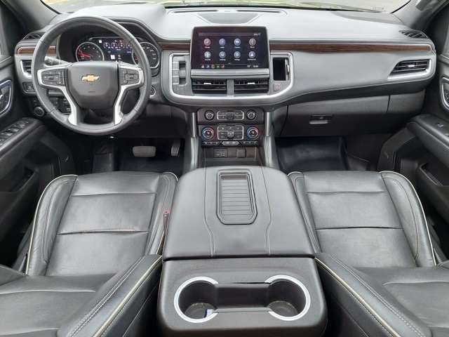 2021 Chevrolet Suburban Premier photo 3