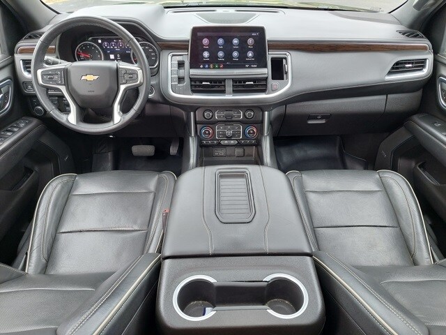 2021 Chevrolet Suburban Premier photo 3
