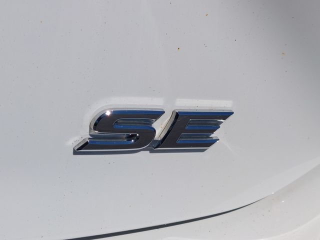 2025 Toyota Camry SE - Photo 42