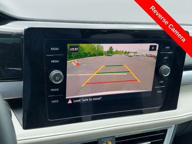 2025 Volkswagen Taos SEL - Photo 13